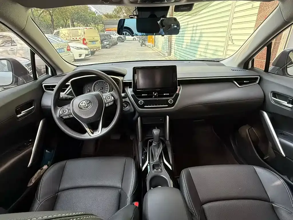 Toyota Frontlander 2022 из CN, фото 8