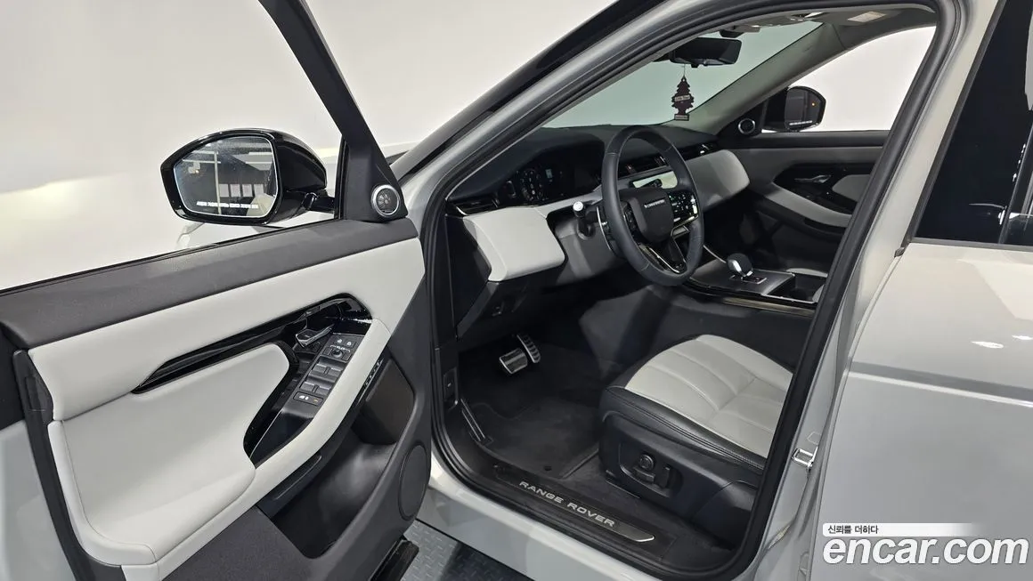 Land Rover Range Rover Evoque 2025 из KR, фото 8