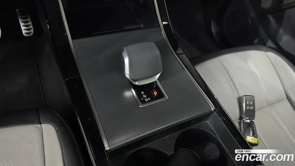 Land Rover Range Rover Evoque 2025 из KR, фото 4