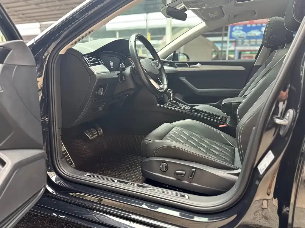 Volkswagen Magotan GTE PHEV 2022 из CN, фото 5
