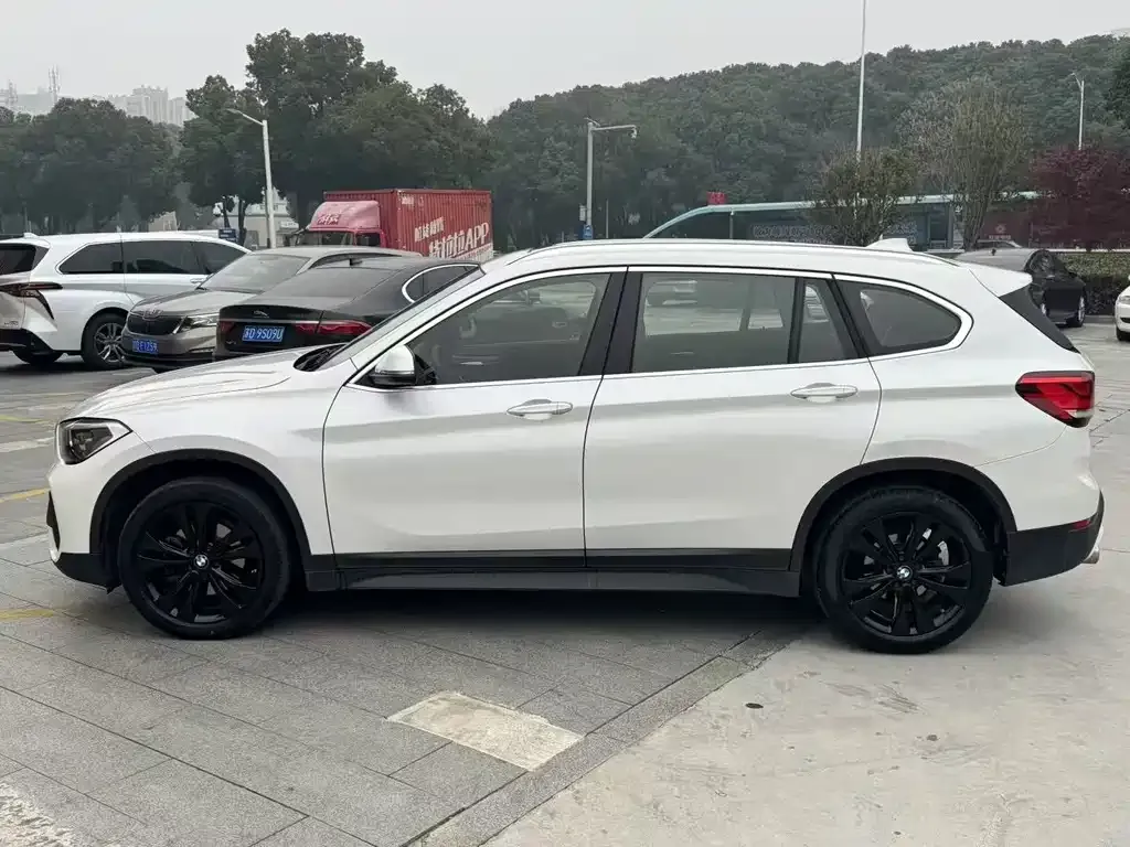 BMW X1 2021 из CN, фото 7