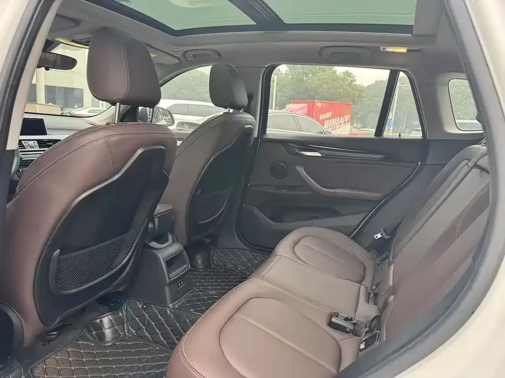 BMW X1 2021 из CN, фото 5