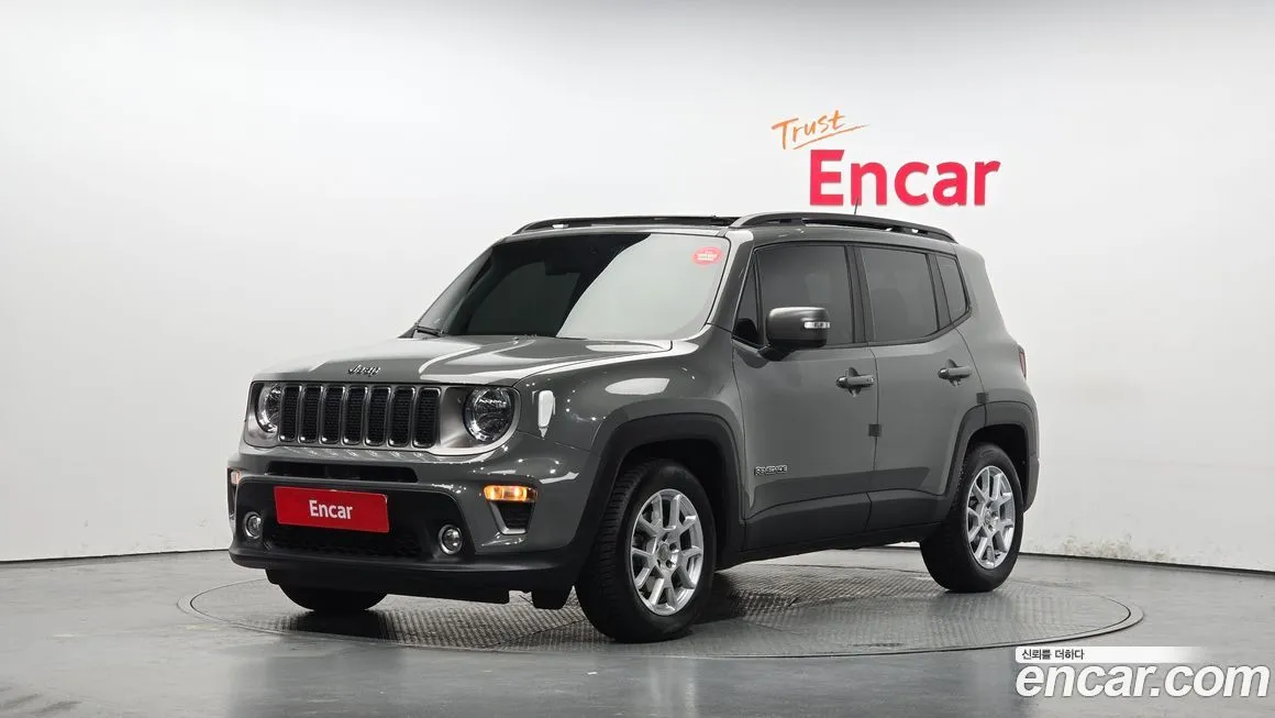 Jeep Renegade — фото 1