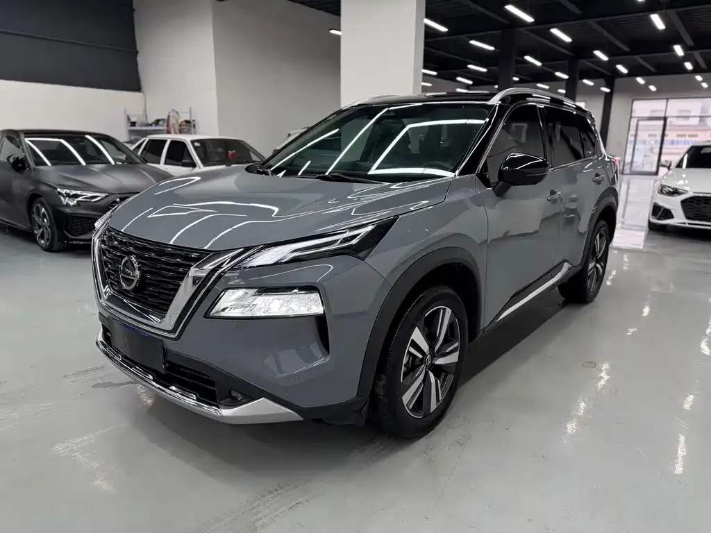 Nissan X-Trail — фото 1