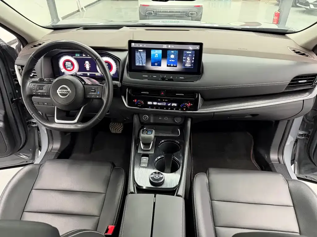 Nissan X-Trail — фото 10