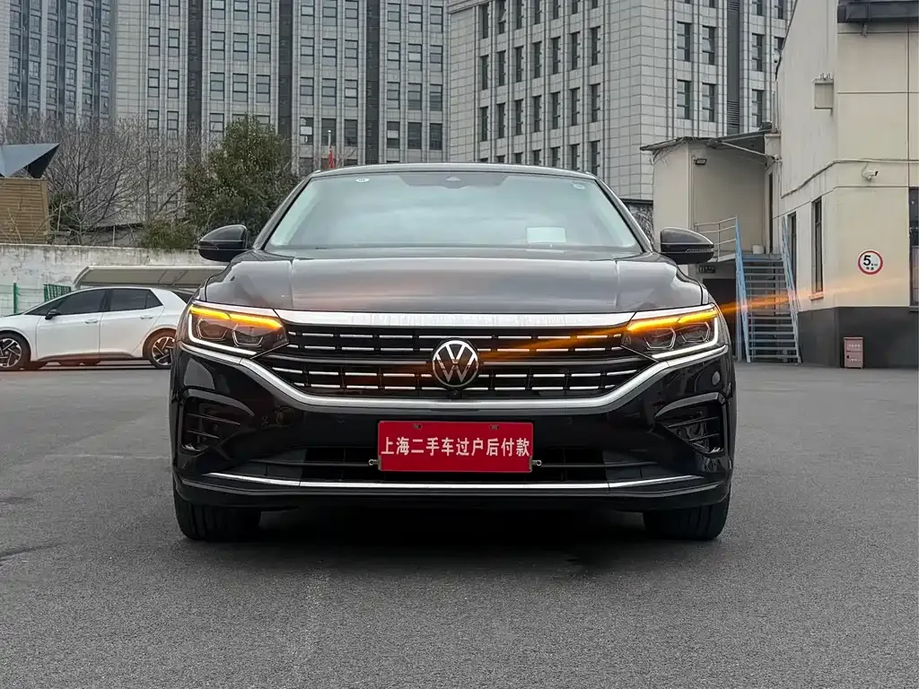 Volkswagen Passat — фото 9