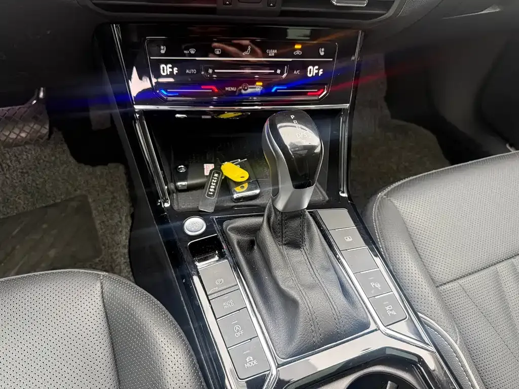 Volkswagen Passat — фото 10
