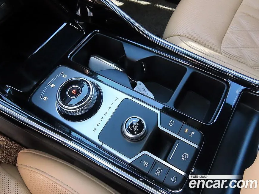 Kia Sorento — фото 10