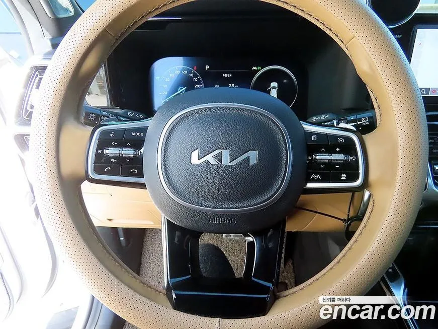 Kia Sorento — фото 9