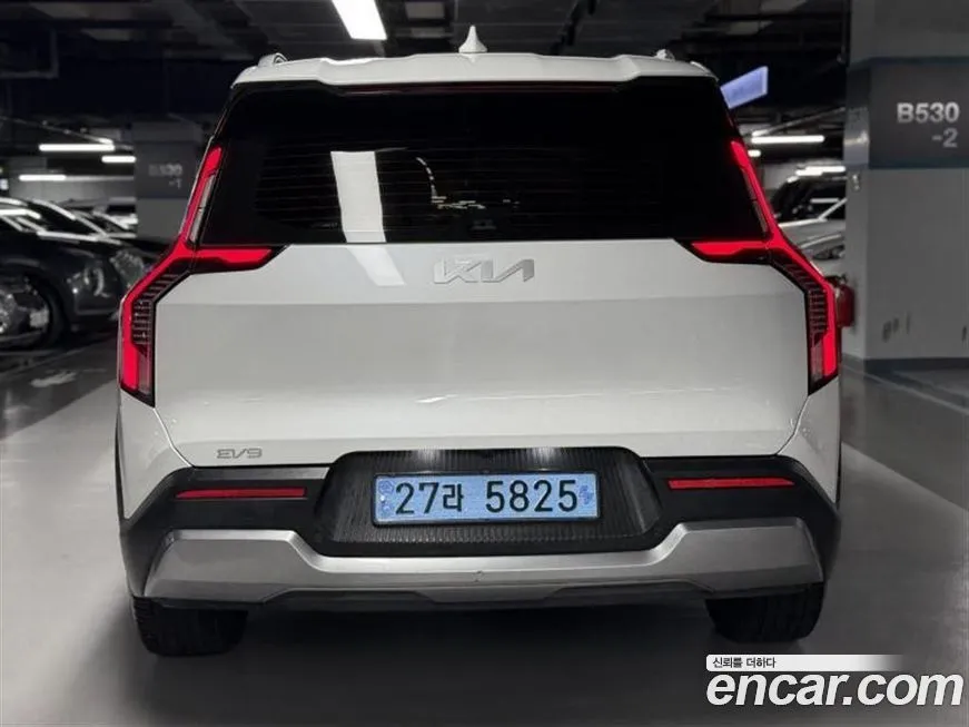 Kia EV9 2024 из KR, фото 7