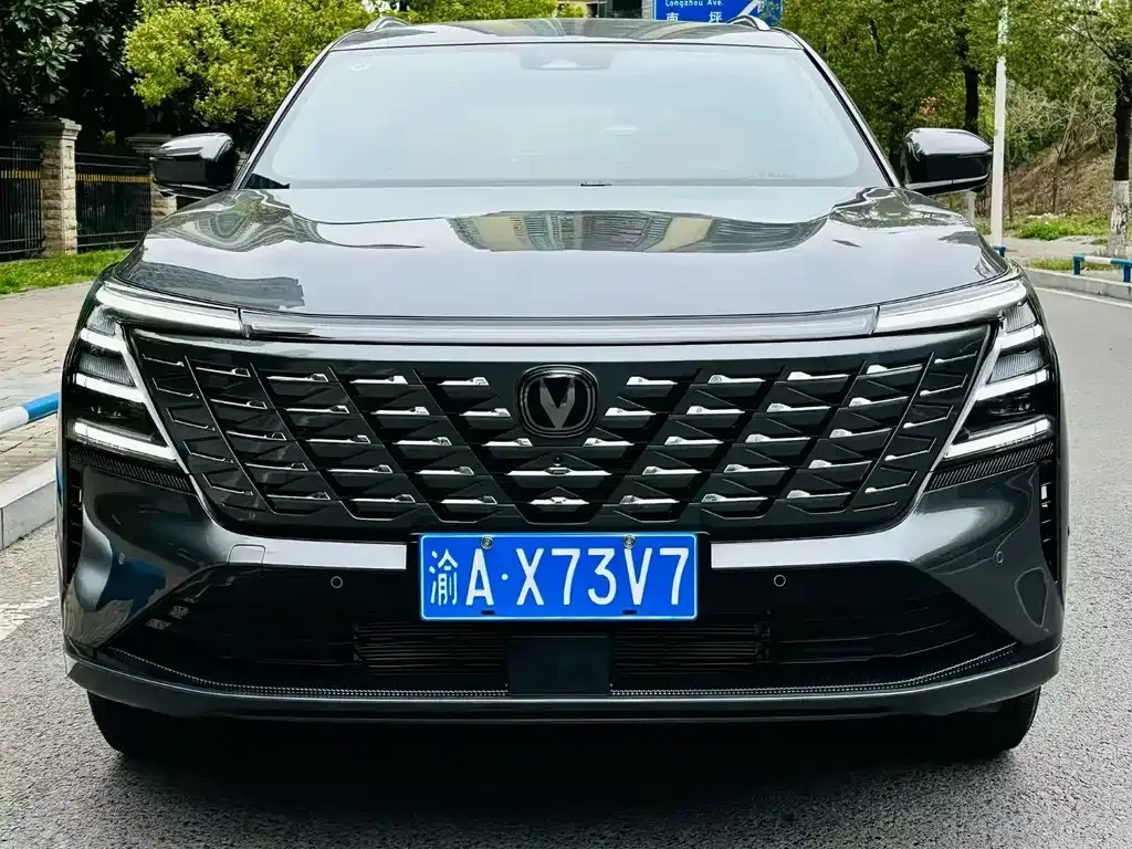 Changan CS75PLUS — фото 4