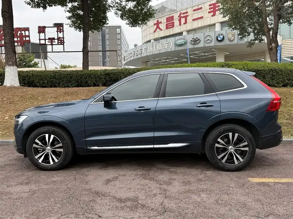 Volvo XC60 — фото 9