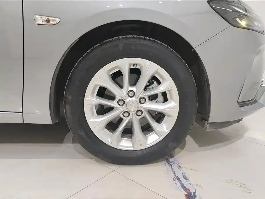 Chevrolet Monza 2025 из CN, фото 8