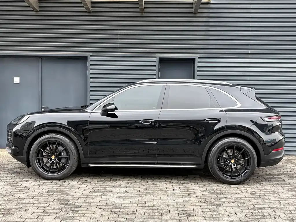 Porsche Cayenne — фото 4