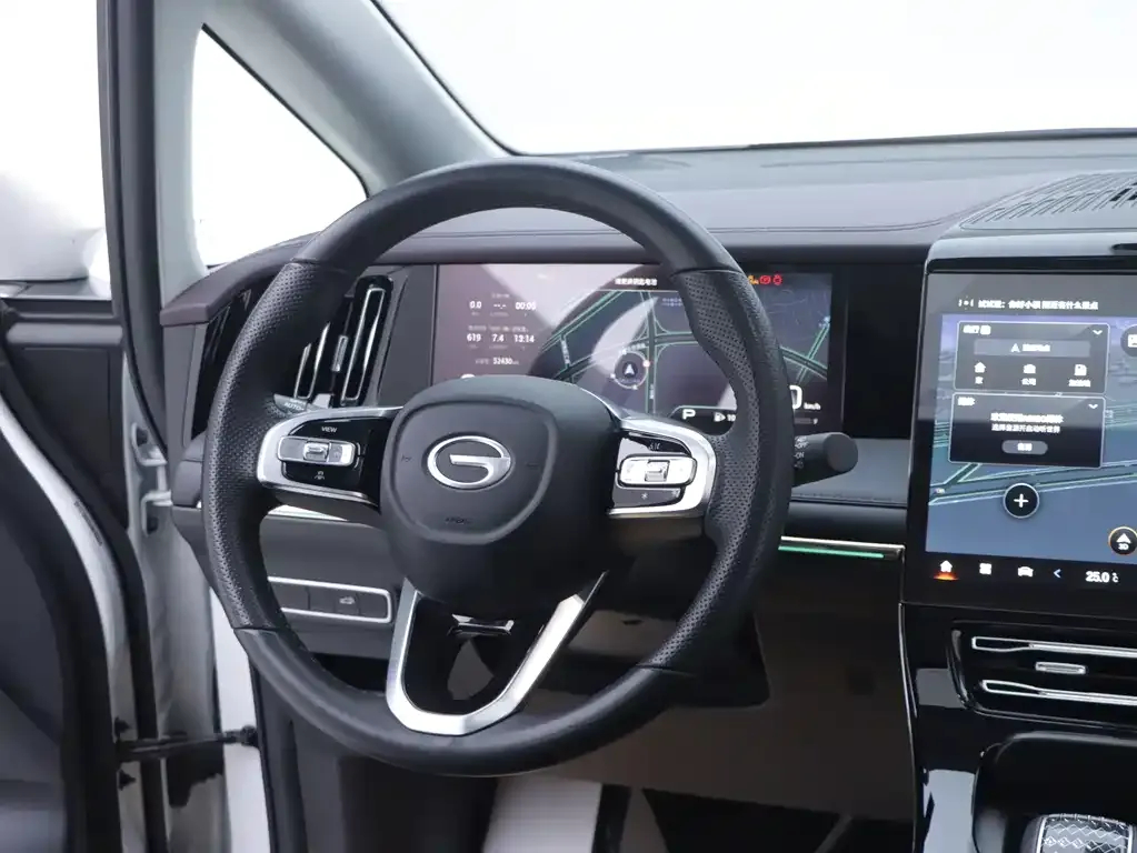 GAC Motor Trumpchi M8 — фото 10