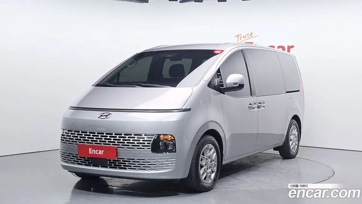 Hyundai Staria 2023 из KR, фото 1