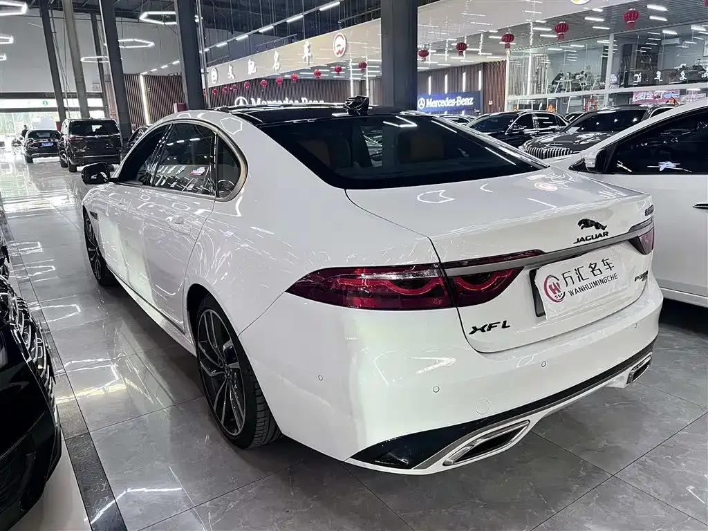 Jaguar XFL — фото 10