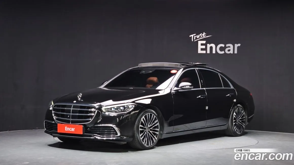 Mercedes-Benz S-Class — фото 1