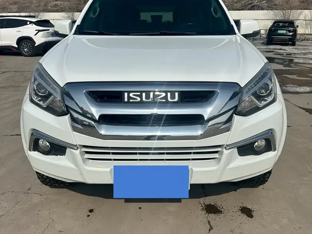 Isuzu MU-X 2023 из CN, фото 8
