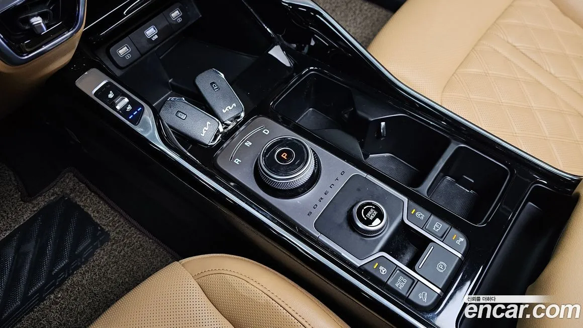 Kia Sorento — фото 10