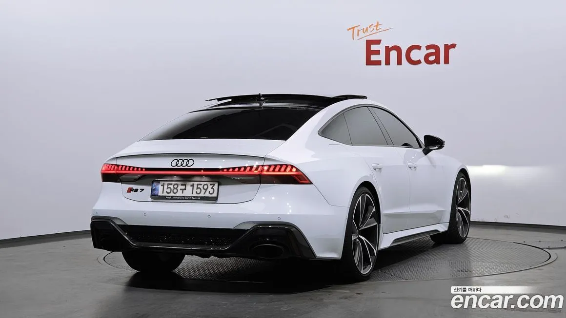 Audi RS7 2021 из KR, фото 2