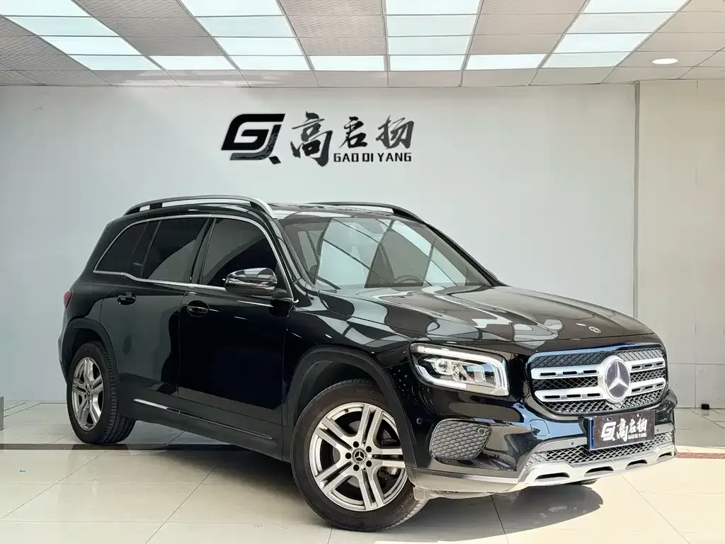 Mercedes-Benz GLB — фото 8