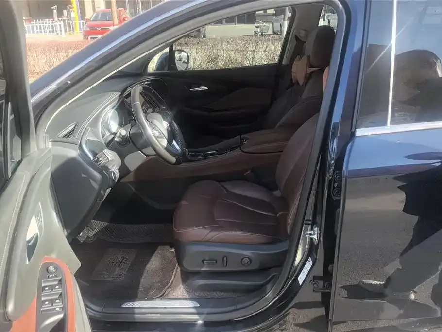 Buick Envision Plus — фото 4