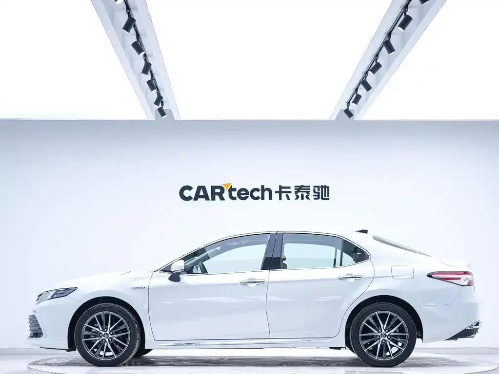 Toyota Camry 2024 из CN, фото 3