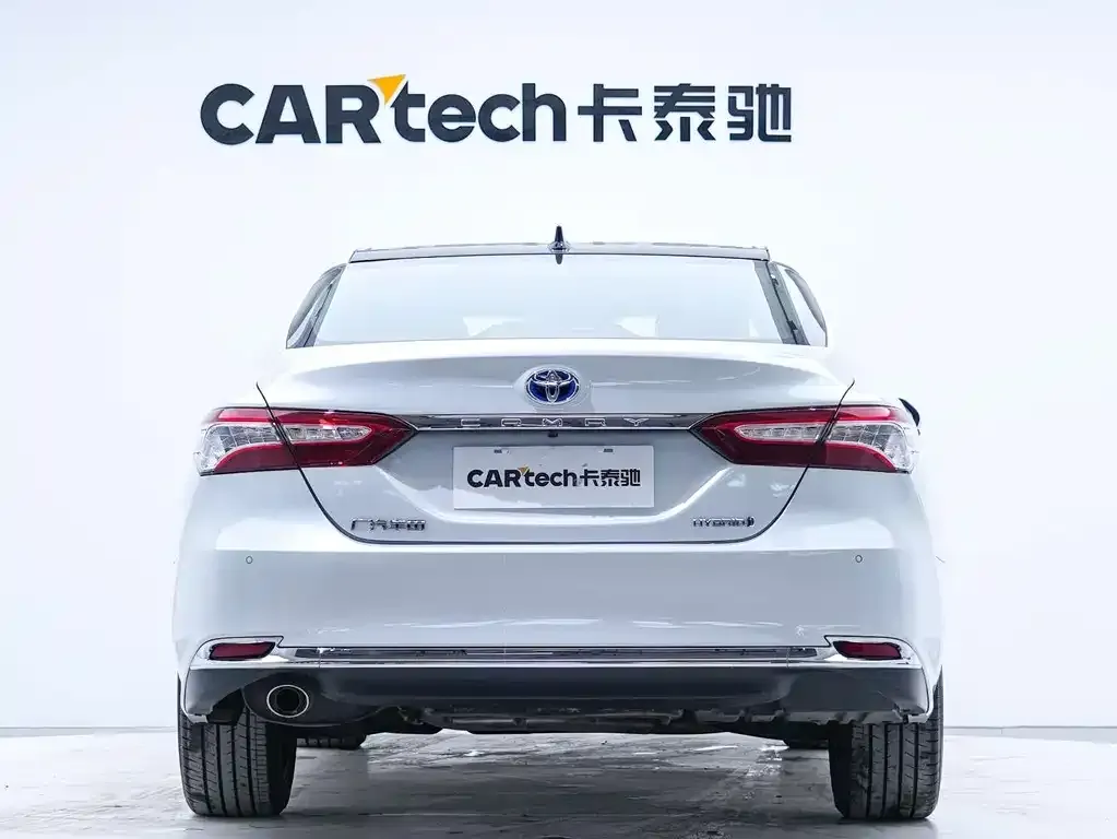 Toyota Camry 2024 из CN, фото 2