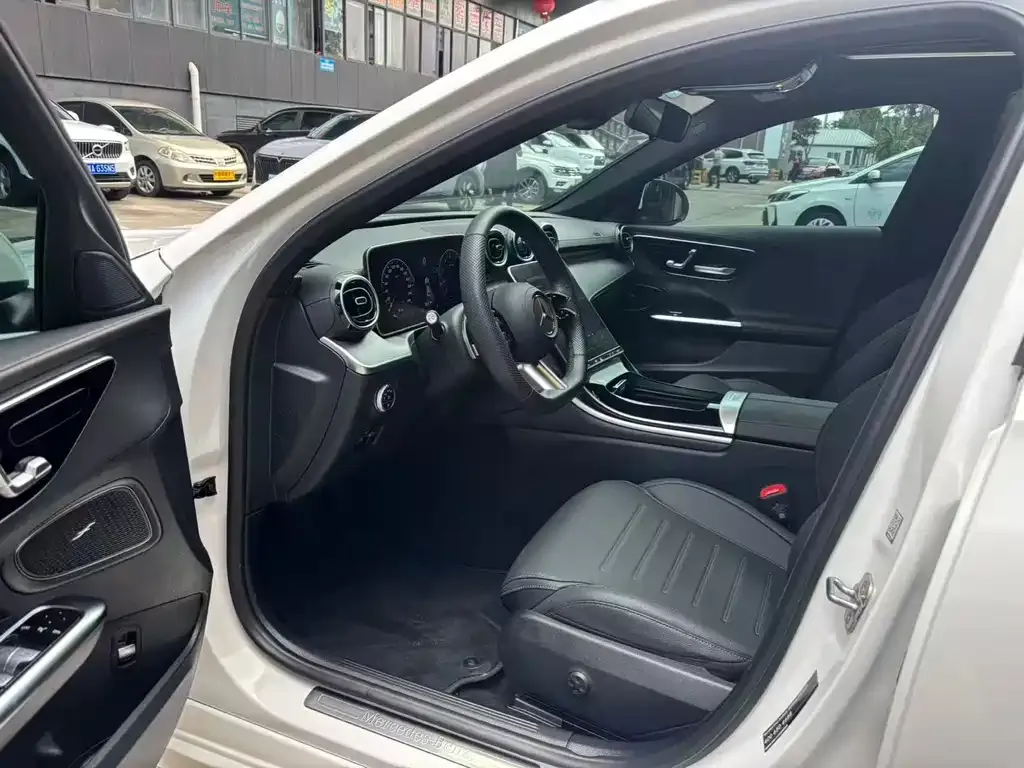Mercedes-Benz C-Class 2024 из CN, фото 3
