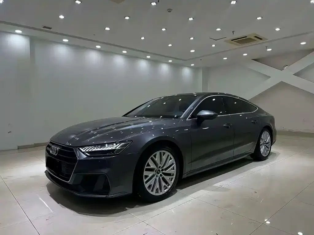 Audi A7 — фото 1