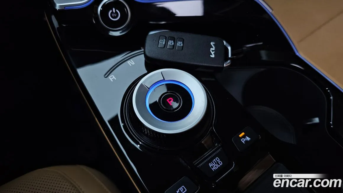 Kia EV6 2023 из KR, фото 2