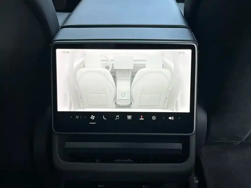 Tesla Model 3 2023 из CN, фото 2