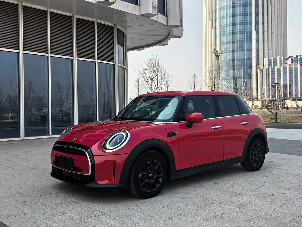 MINI Cooper (3-door)