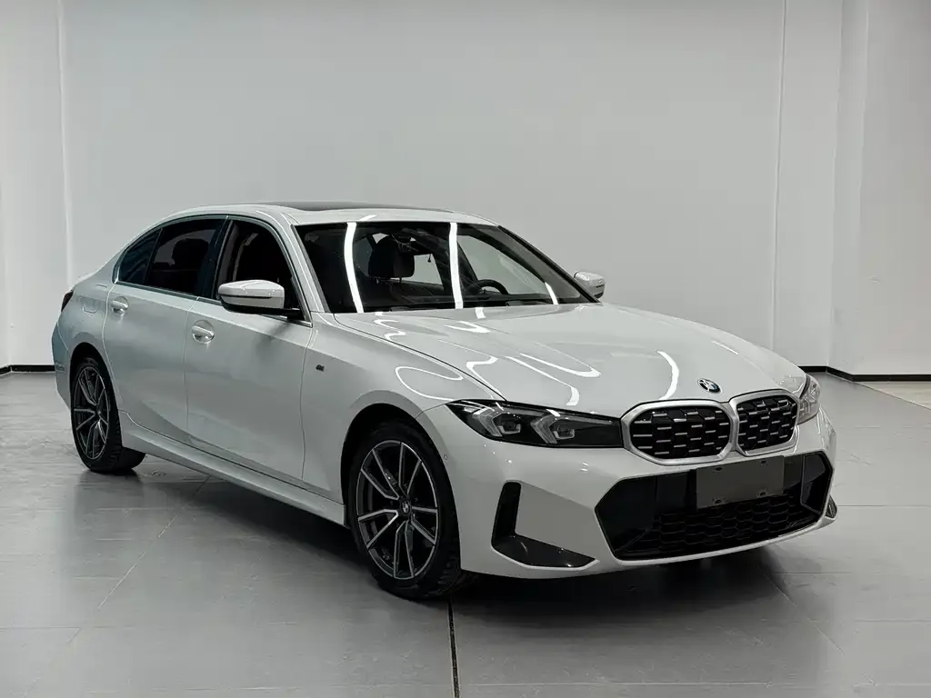 BMW 3 Series — фото 1
