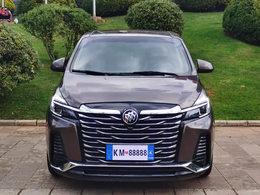 Buick GL8 2023 из CN, фото 9