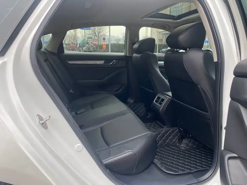 Honda Accord — фото 2