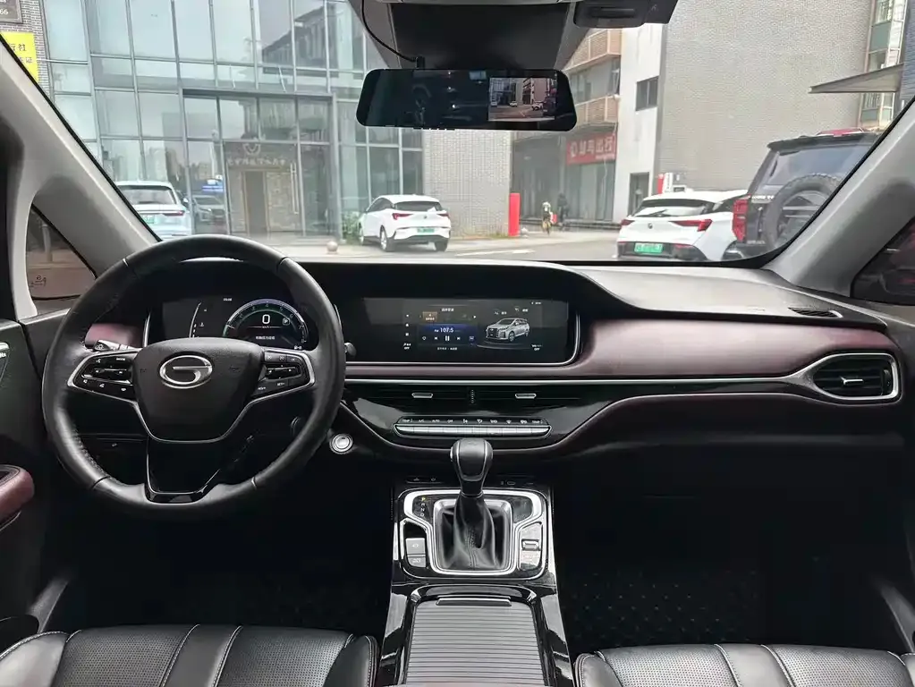 GAC Motor Trumpchi M6 — фото 2