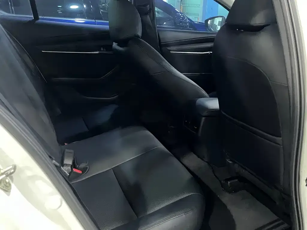 Mazda 3 Axela 2022 из CN, фото 8