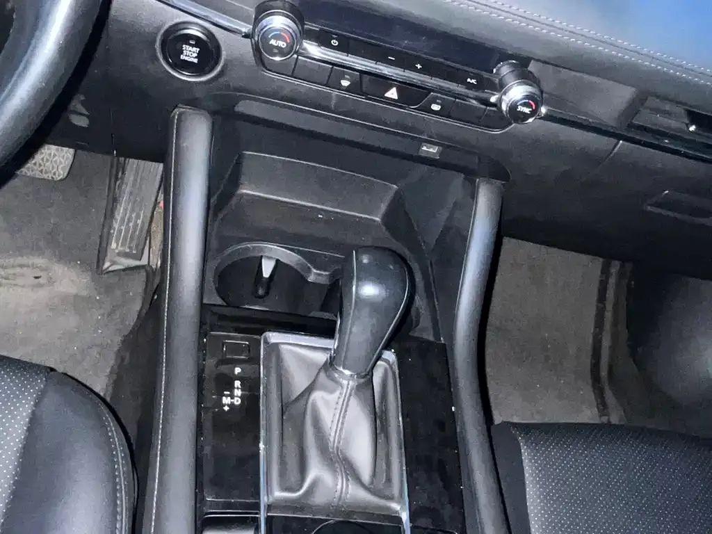 Mazda 3 Axela 2022 из CN, фото 6