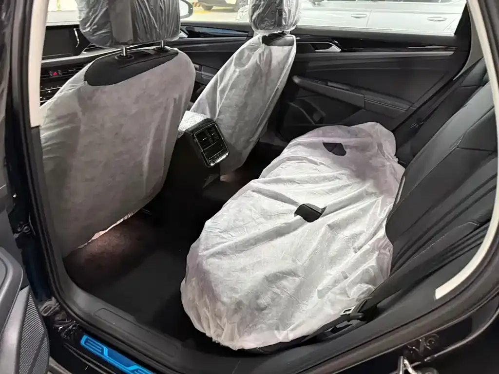 Volkswagen Passat — фото 9