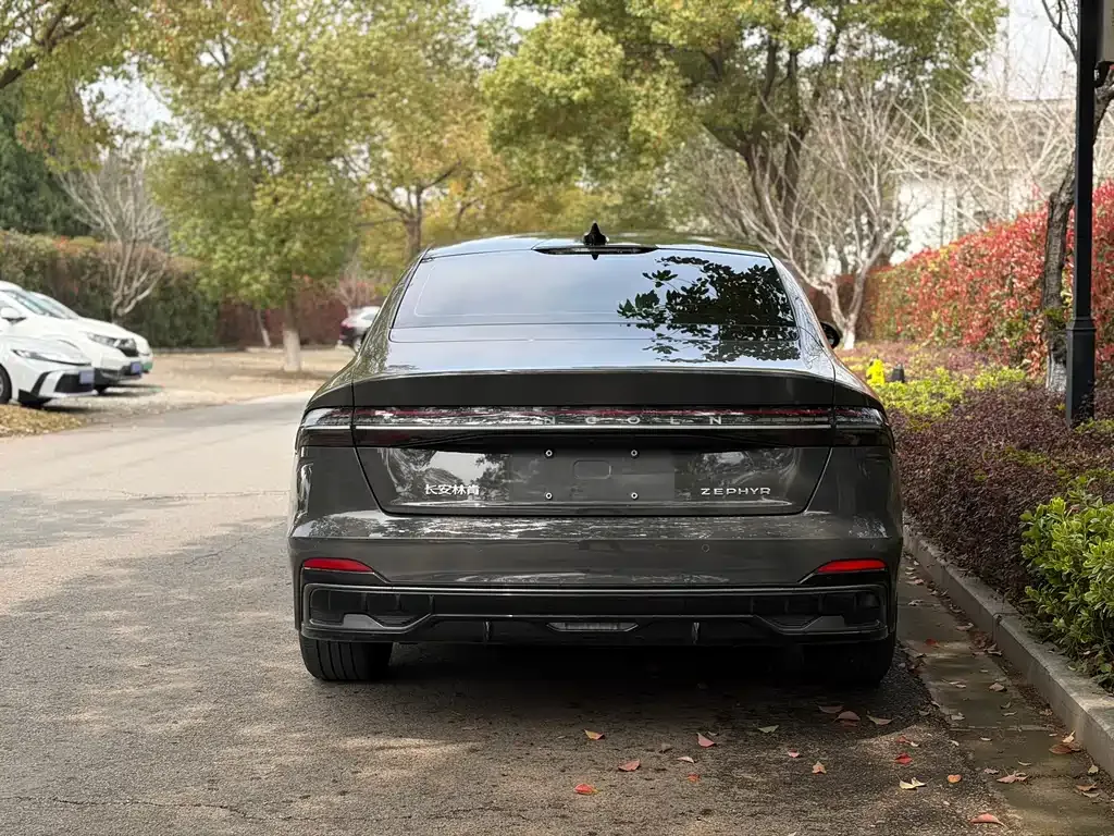 Lincoln Z 2023 из CN, фото 5