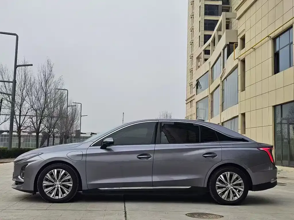 Hongqi E-QM5 2023 из CN, фото 7