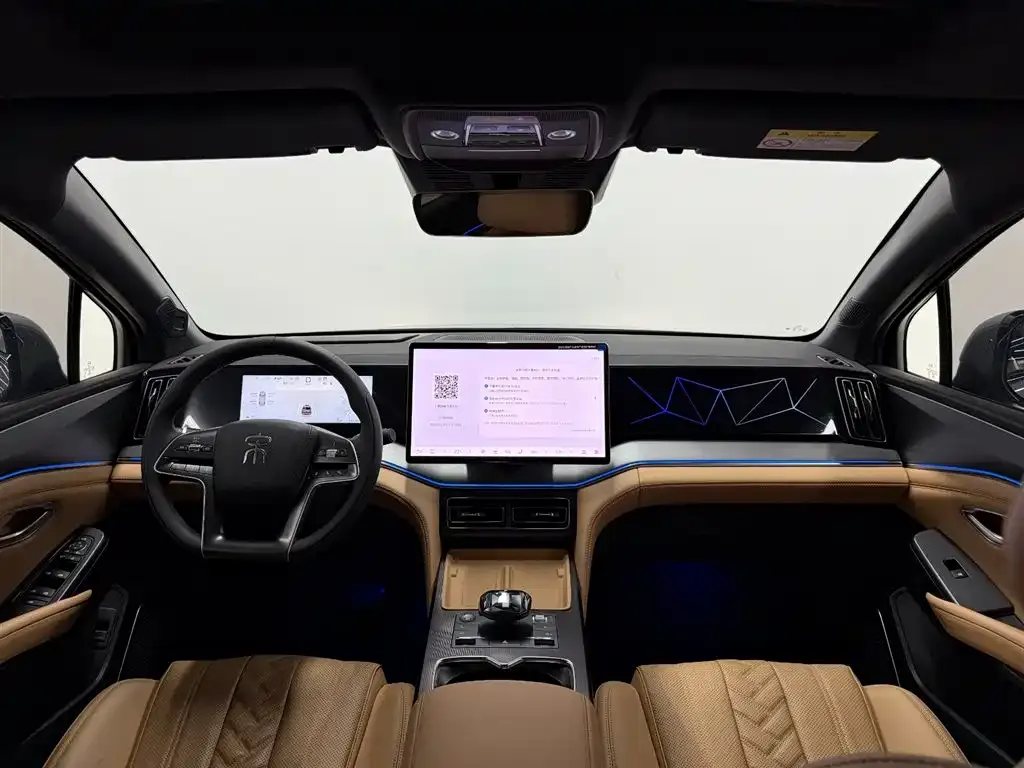 BYD L DM-i — фото 2