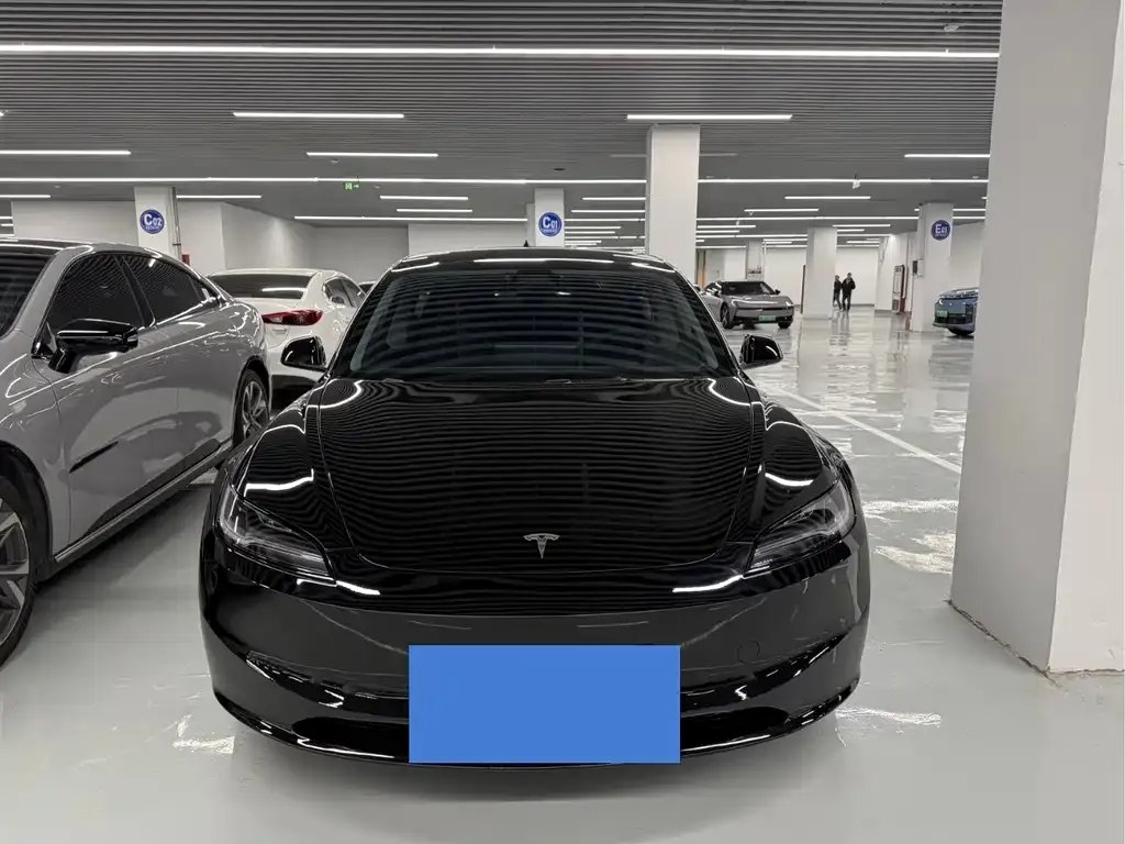 Tesla Model 3 — фото 7