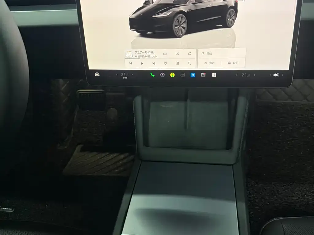 Tesla Model 3 — фото 2