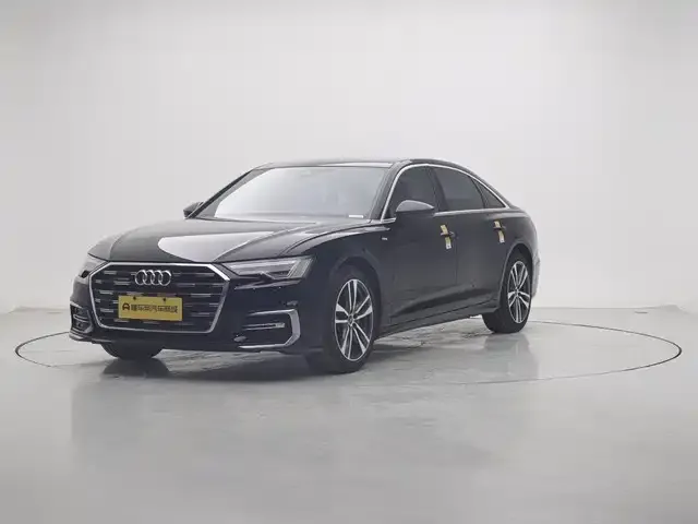 Audi A6L — фото 1