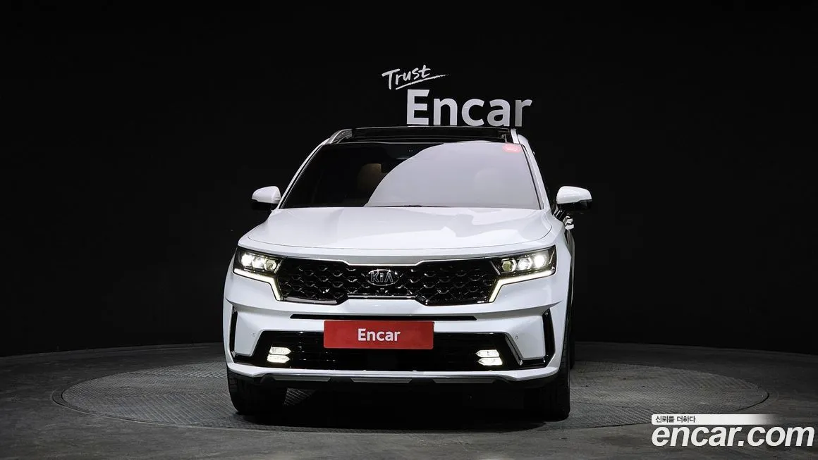 Kia Sorento — фото 6