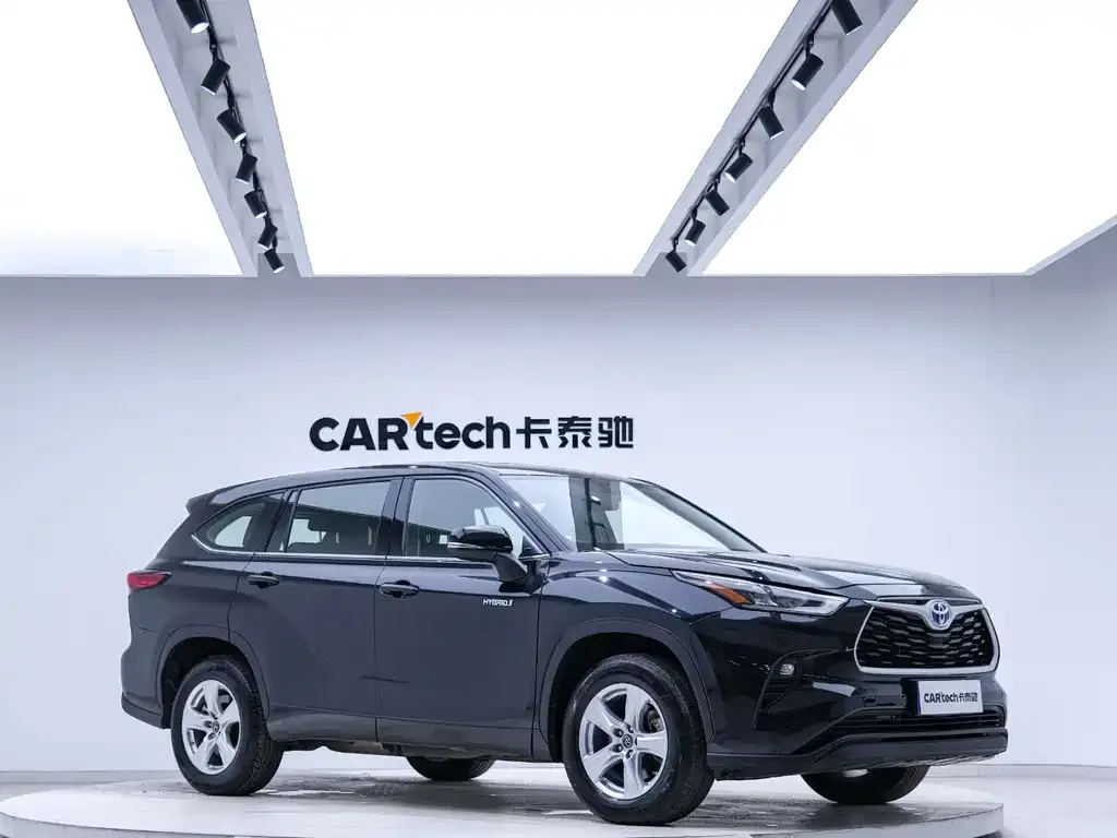 Toyota Highlander — фото 5