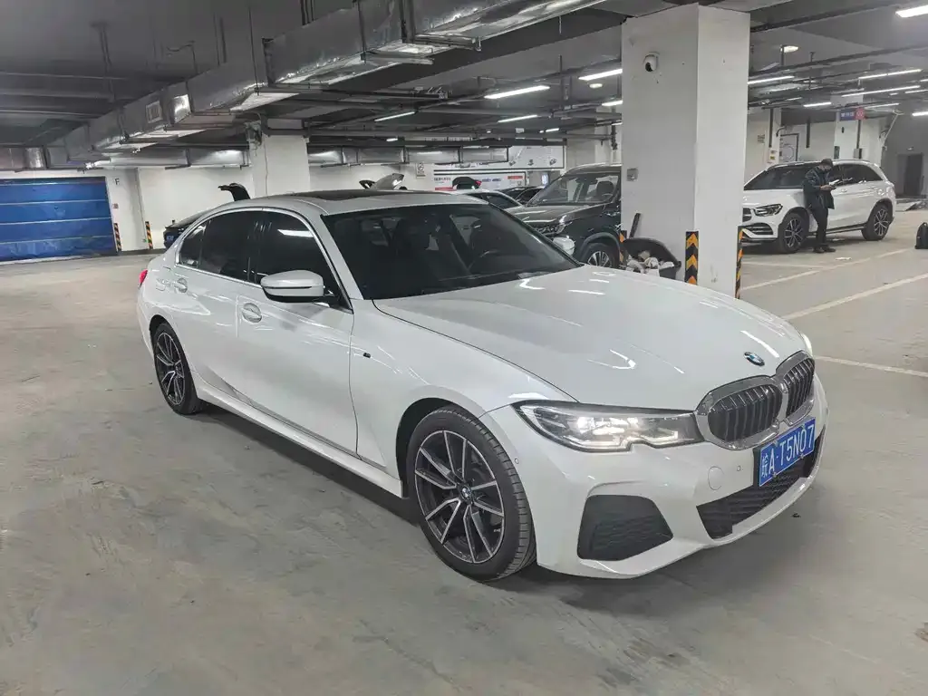 BMW 3 Series — фото 1